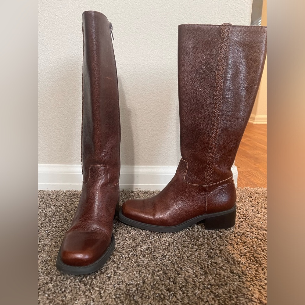Nicole Size 6 Brown Leather Tall Zip Up Boots